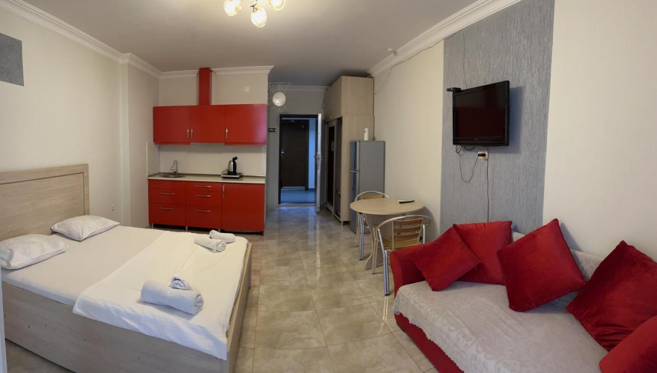 Orbi Apartamenti Batumi 15 B Hotel Buitenkant foto
